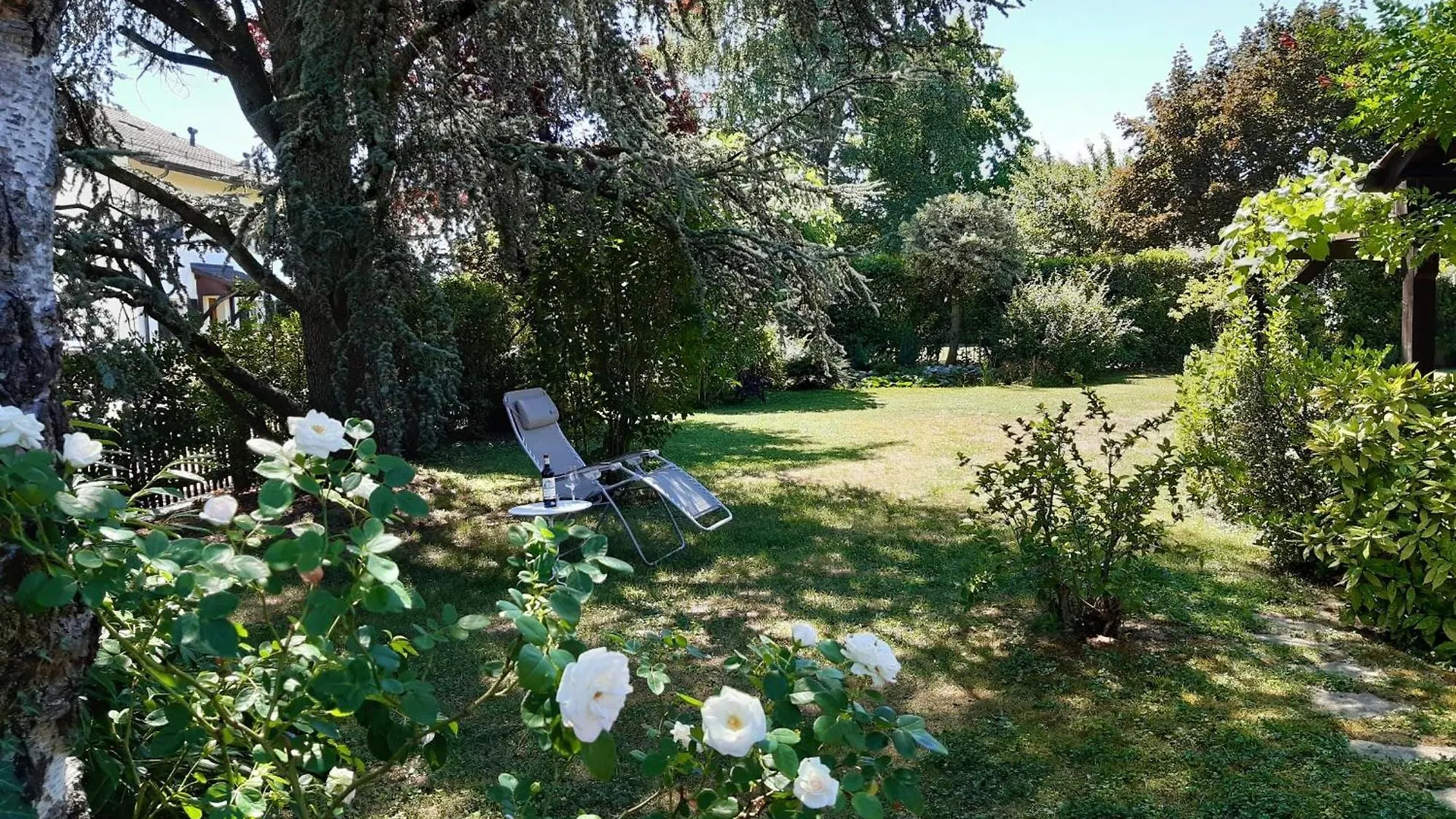 Appartamento Rest In A Garden Ginevra 0*,