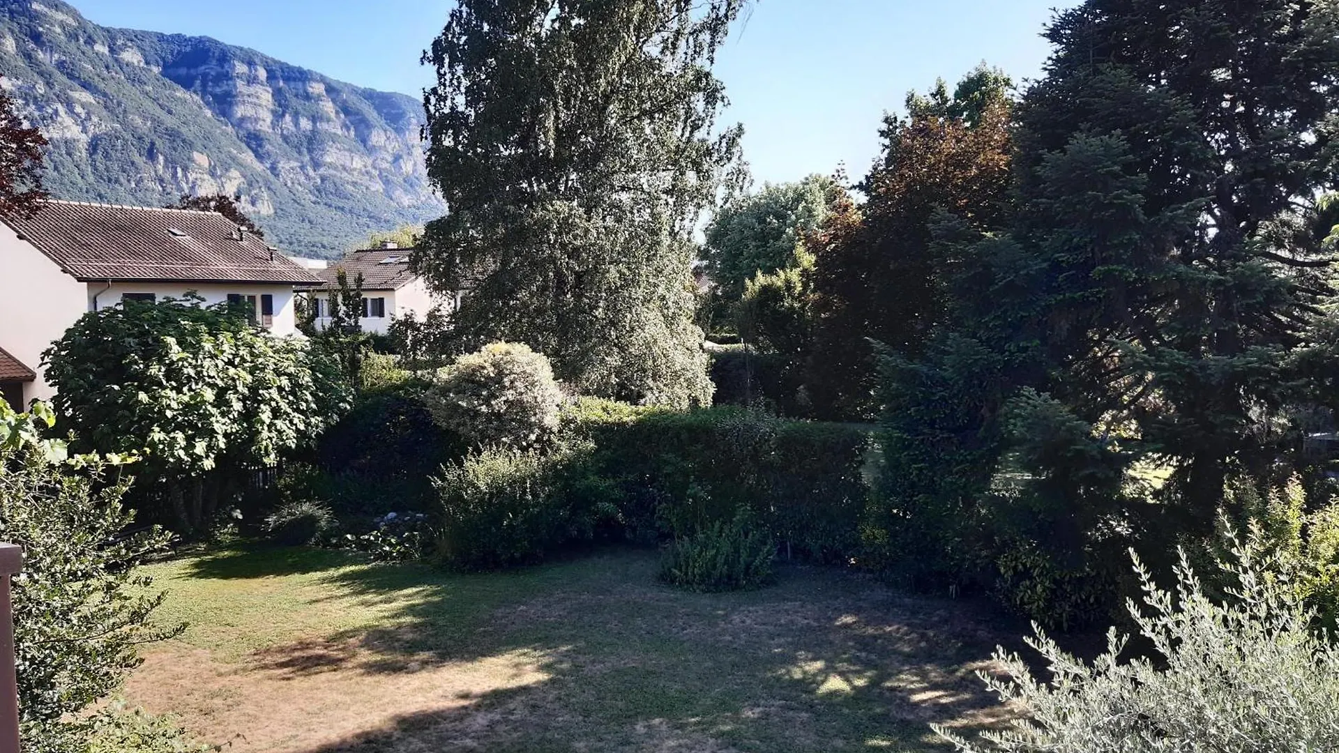 Appartamento Rest In A Garden Ginevra Alloggio in famiglia