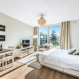 Noirettes 24-7 Keyless Entry By Homenhancement Geneva